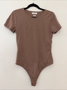 Babaton Contour Short Sleeve Bodysuit Taupe Brown Stretch Size L